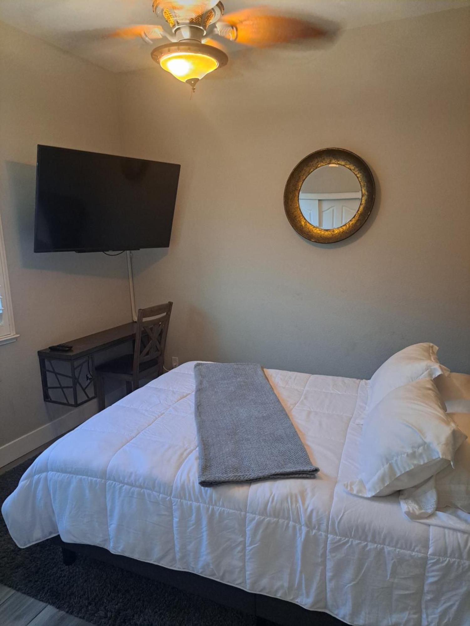 In Law Unit, 2 Bedroom Suite Розвилл Экстерьер фото