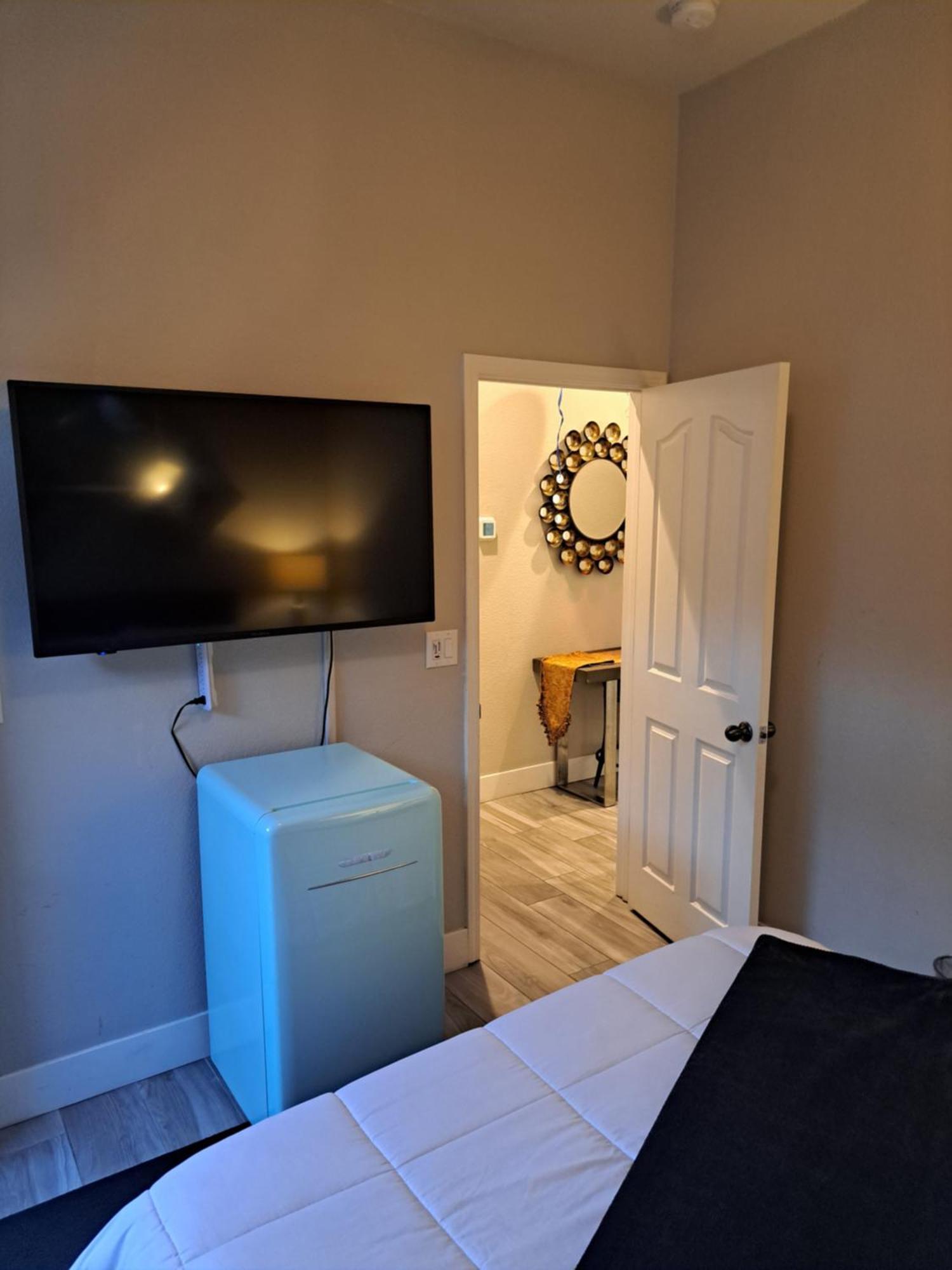 In Law Unit, 2 Bedroom Suite Розвилл Экстерьер фото